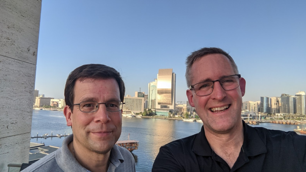 Stefan Schieker und Florian Rotberg in Dubai (Foto: invidis)