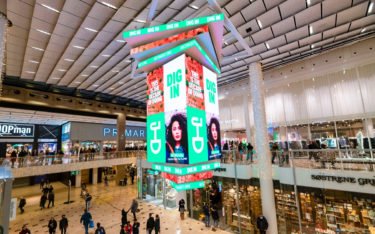 The Emerald ist der neue LED-Screen von blowup media im Einkaufszentrum Hoog Catharijne. (Foto: blowUP media Niederlande)