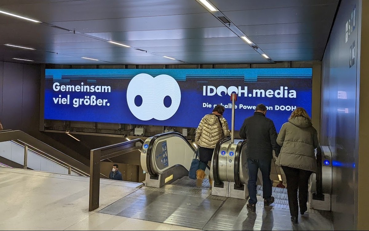 iDooH-Kampagne am Münchner Stachus (Foto: invidis)
