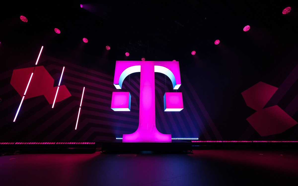 Das neue T mit zwei Digits: Die Telekom hat ihr Logo geändert. (Foto: Deutsche Telekom AG)