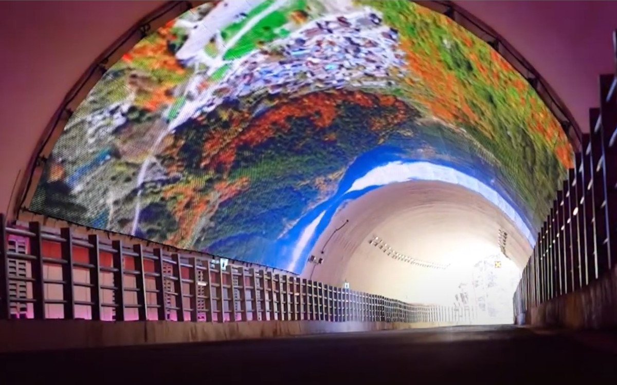Unilumin versah den Panda Sea Tunnel mit einem LED-Screen. (Foto: Screenshot)