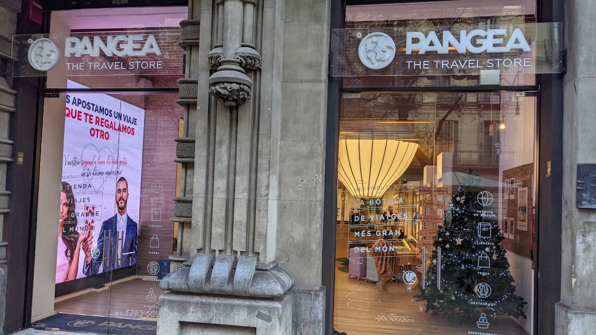 Pangea Travel Agency in Barcelona (Photo: invidis)