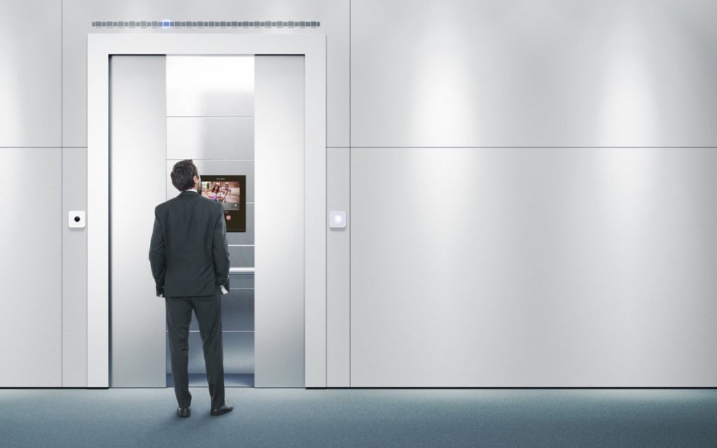 Die Monitore von View Elevator sind österreichweit in Bürogebäuden, Hotels, Apartmenthäusern und Wohnhäusern in Betrieb. (Foto: View Elevator)