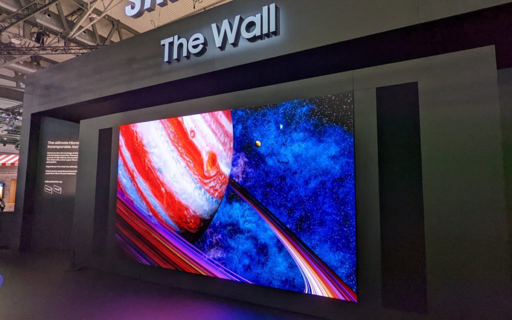 The Wall von Samsung auf der ISE 2022 (Foto: invidis)