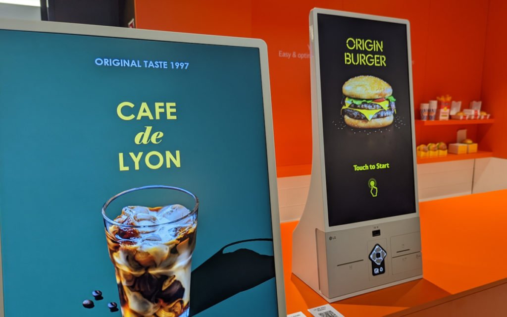 Kiosk-Komplettlösungen wie von LG repräsentieren ebenfalls das All-in-One-Konzept. (Foto: invidis)