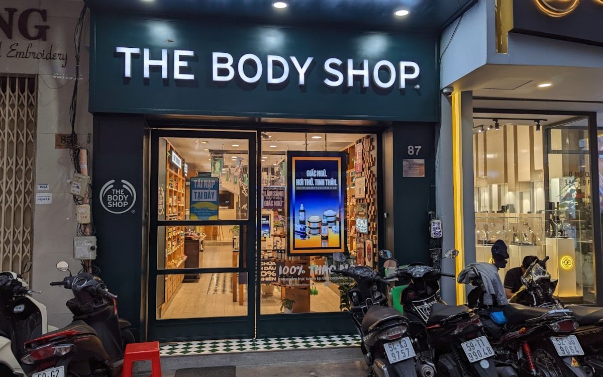 The Body Shop Schaufensterdisplay in Ho Chi Minh City (Foto: invidis)