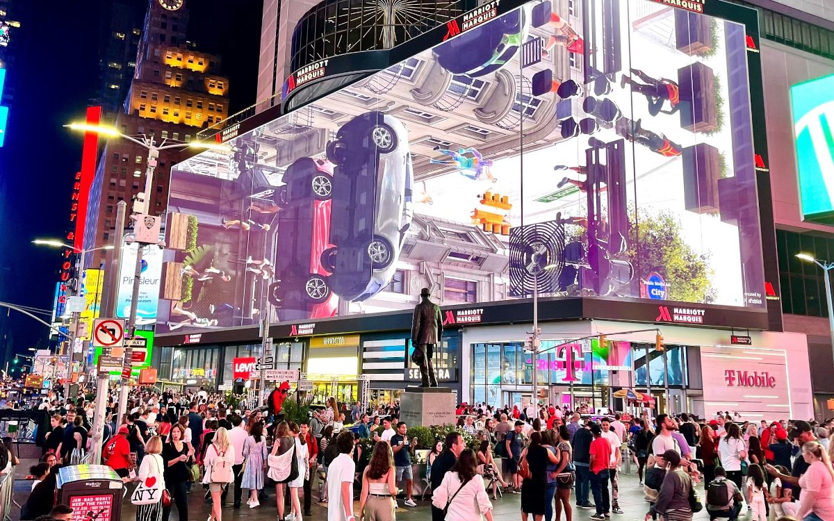 "City"-Installation auf dem Fassaden-Screen "Big Kahuna" am Times Square New York (Foto: SILVERCAST Media)