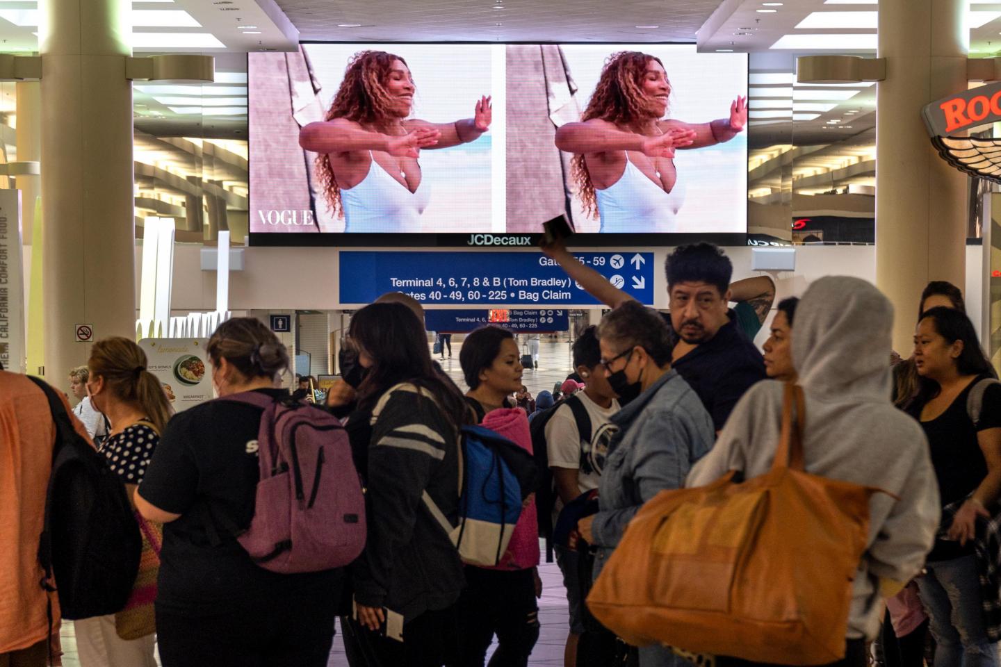 Aktuelle Vogue-Kampagne mit Serena Williams am LAX (Foto: JCDecaux)