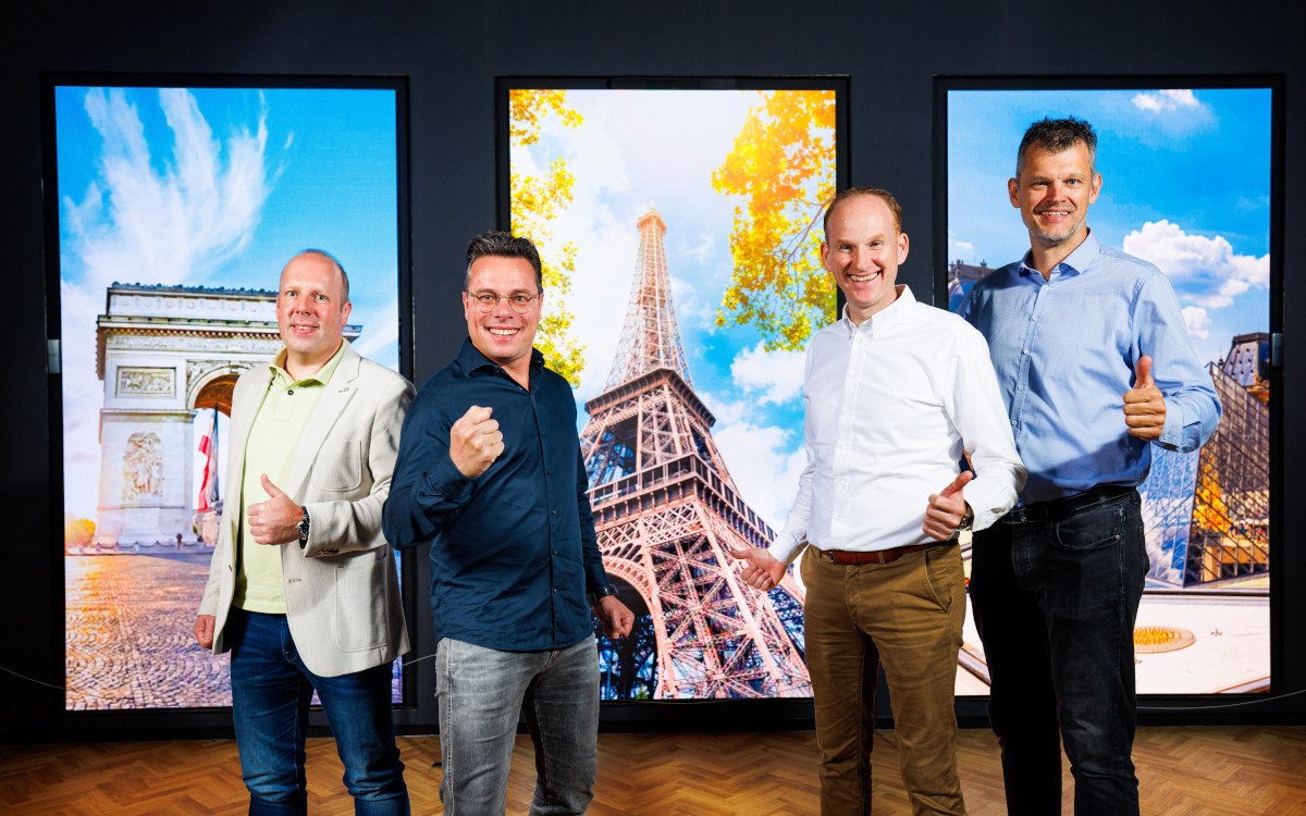 Von links: CFO Marcel Paulisse, CEO Ron Haans, CIO Koen Wouters und Niederlassungsleiter Julien Minier von First Impression freuen sich über das neue Paris-Büro. (Foto: First Impression)