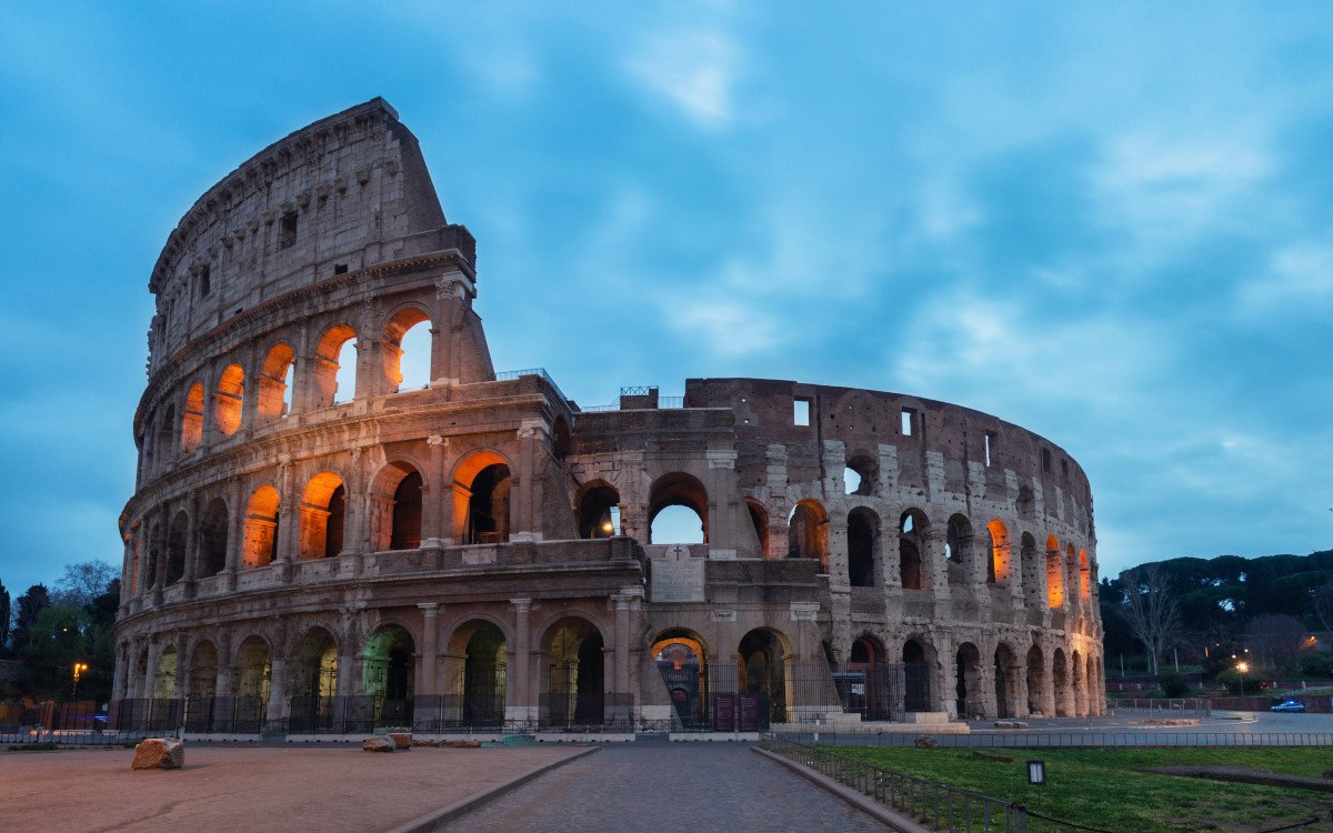 invidis präsentiert die wichtigsten Digital Signage-Anbieter in Italien – Kolosseum in Rom. (Foto: David Köhler/Unsplash)