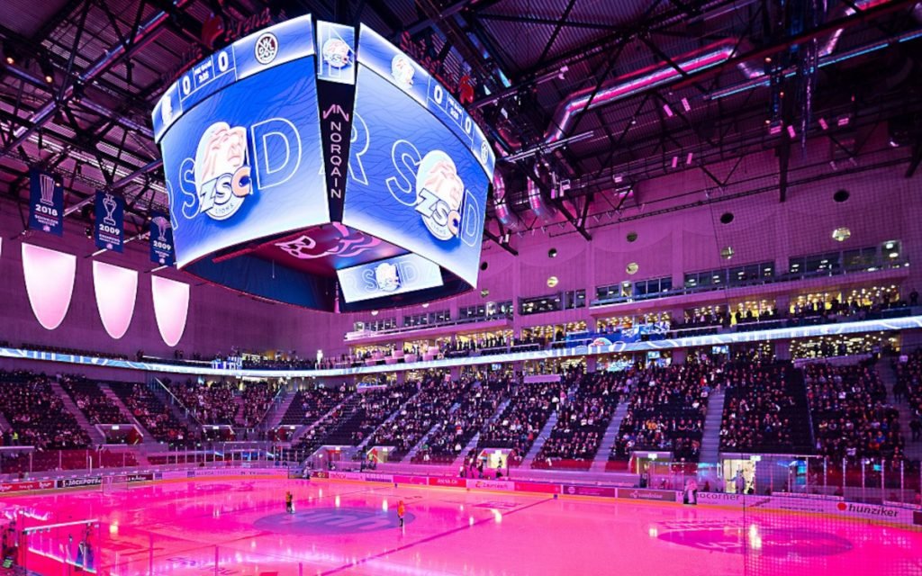 Der LED-Cube in der Swiss Life Arena (Foto: Samsung Electronics)