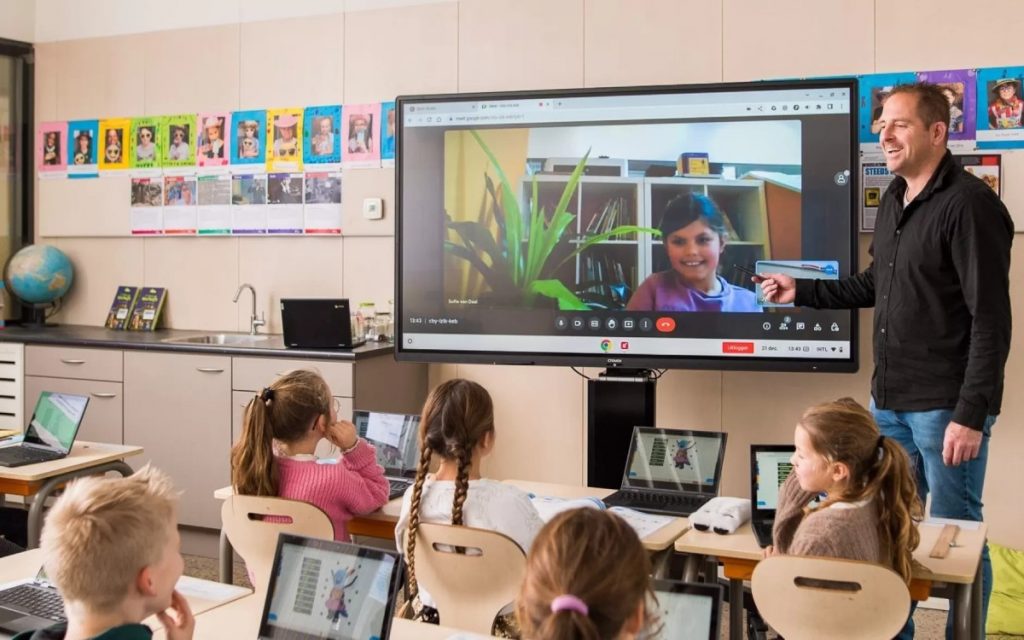 Education: Ctouch führt Touchpanel Riva 2 ein | invidis