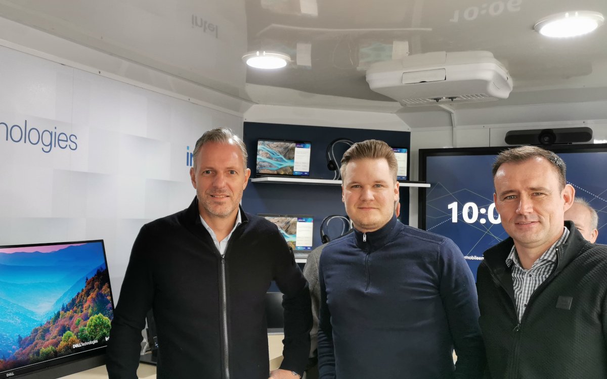 Von links: Björn Siewert und Ricardo Gröhlich von Siewert & Kau mit Ronny Pilgram von Dell Technologies (Foto: Siewert & Kau)