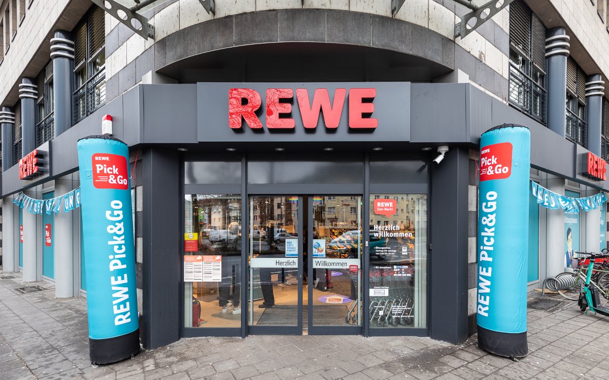 Eröffnung des Rewe Pick & Go in der Kölner Domstadt (Foto: REWE)