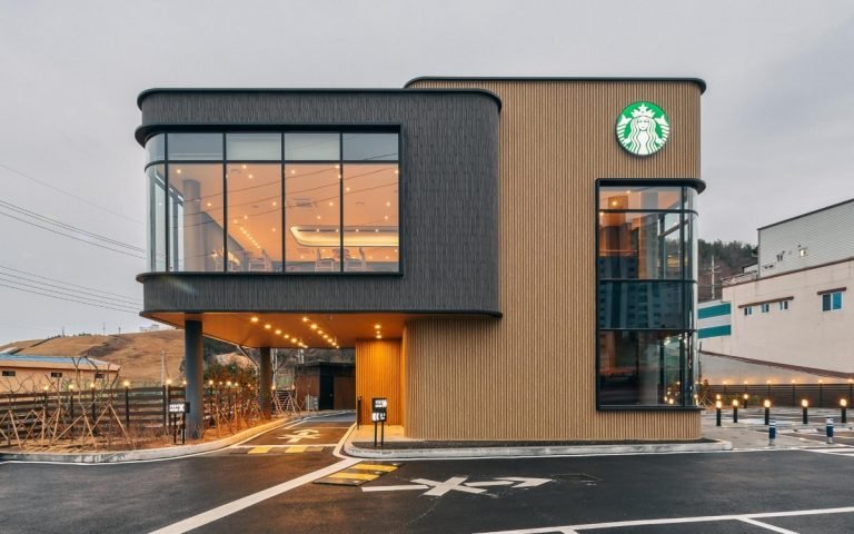 Starbucks Drive-Thru in Gwangyang / South Korea (Photo: Starbucks)