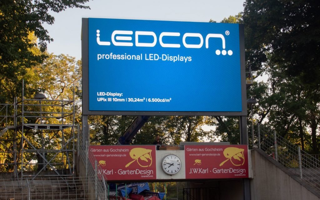 Ledcon-Projekt im Sachs-Stadion von Schweinfurt (Foto: LEDCON)
