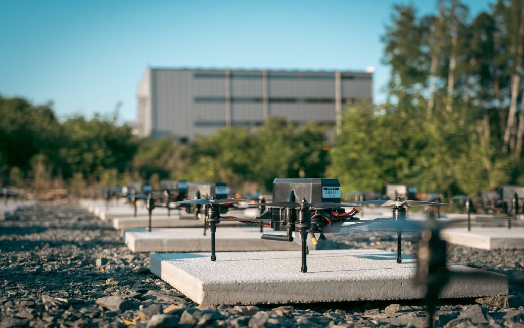 Rental AV Lang AG bietet DrohnenSchulungen invidis