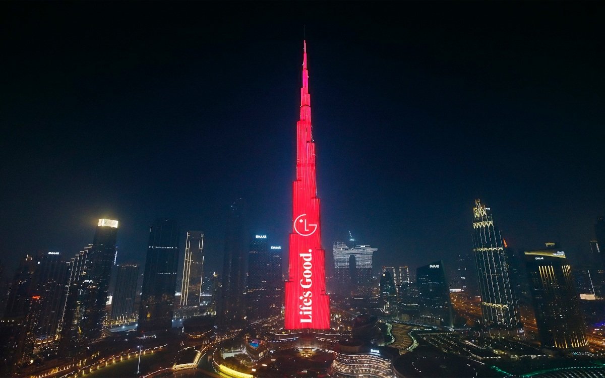 Burj Khalifa - neue LG-Kampagne auf DooH-Screens und Medienfassaden weltweit (Foto: LG)