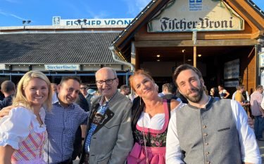 Das Marketing-Team der ISE (von links): Stefanie Span, Paul Dominguez, Paddy Baker, Rebecca Khelifa-Bonk und Tom Barker-Harrold (Foto: AVIXA)