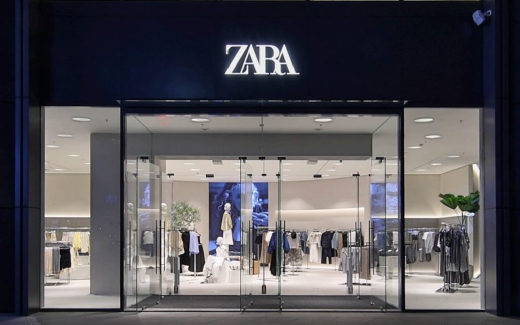 Zara Flagship mit Digital Signage (Foto: inditex)