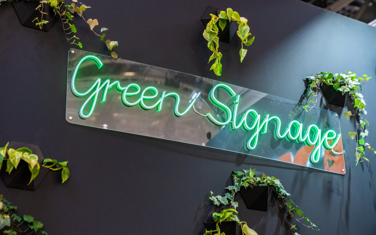 Green Signage findet langsam den Weg zu den Endkunden - in diesem Fall zu Stadionbetreibern auf dem EPS Arena Summit. (Foto: PMS Perfect Media Solutions)