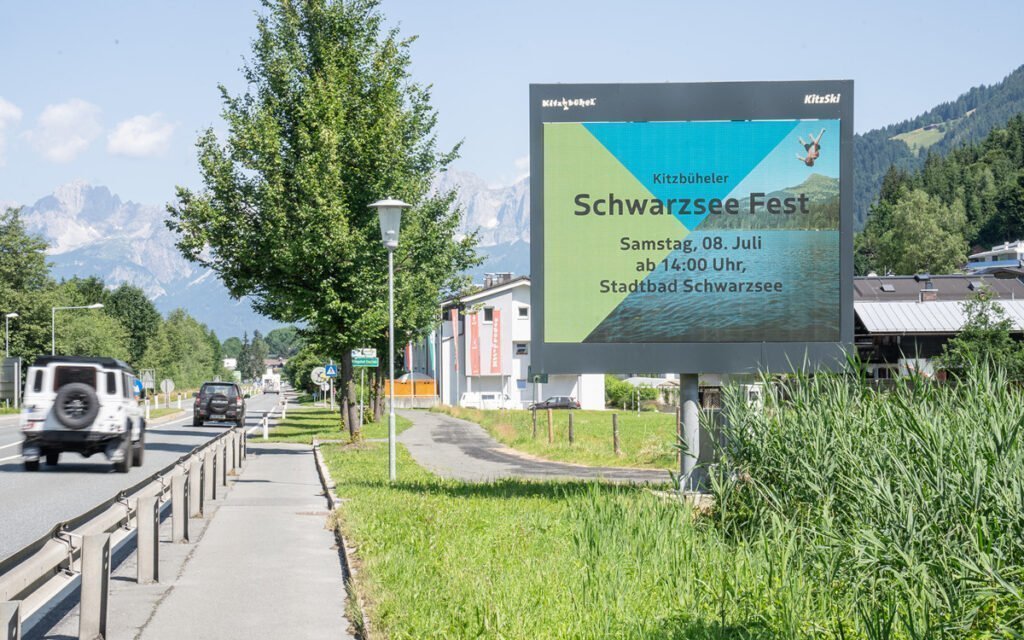 LED-Wand von Peakmedia in Kitzbühel (Foto: Dominik Zwerger)