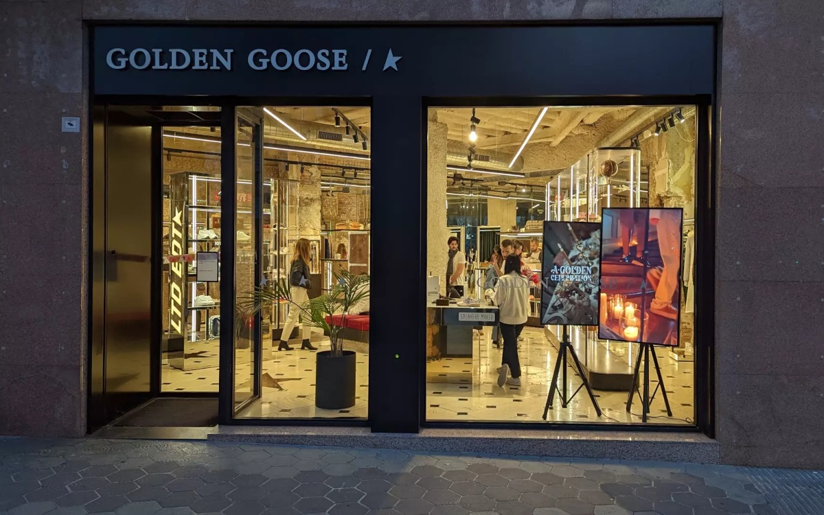 Golden Goose setzt auf Flexibilität im Schaufenster (Foto: invidis)