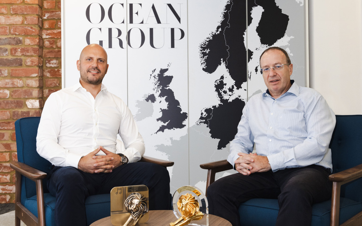Stephen Joseph (links) und Tim Bleakley von Ocean Outdoor (Foto: Ocean Outdoor Group)