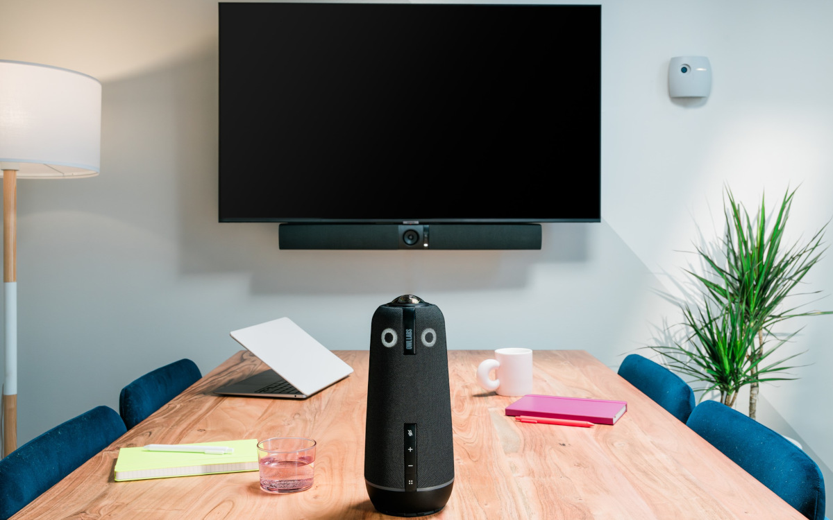 Die Eule hat ihre Augen überall: Die Meeting Owl ist eine 360-Grad-Konferenzkamera mit Mikrofon und Lautsprecher. (Foto: Owl Labs)