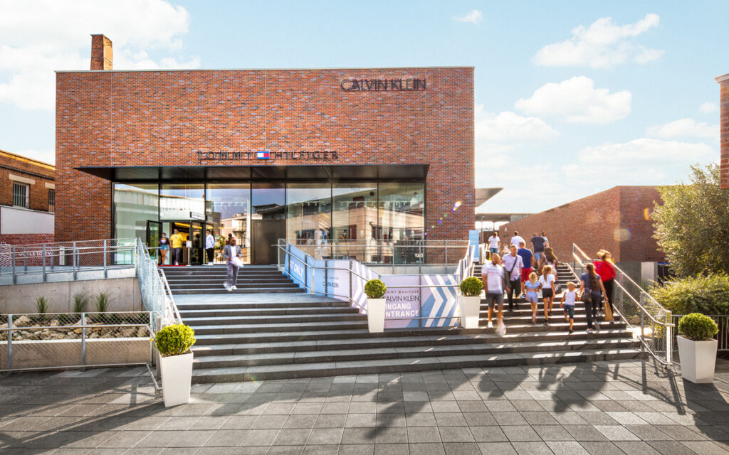 Outlet-Shopping im edlen Umfeld (Foto: Metzingen Outlet)