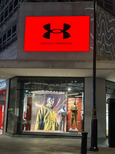 Under Armour auf der Londoner Oxford Street (Foto: LEDDREAM Group)