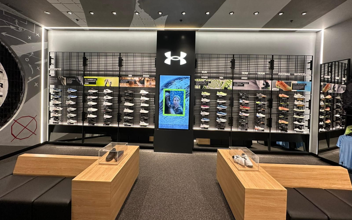 Under Armour auf der Londoner Oxford Street (Foto: LEDDREAM Group)