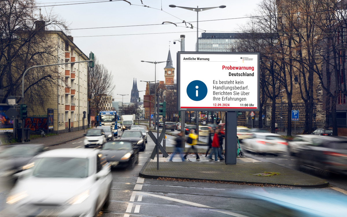 DooH beim Warntag (Fotomontage: Ströer)