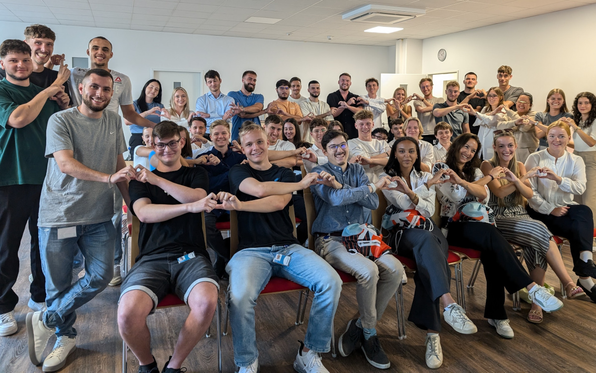 Auszubildende und duale Studentinnen und Studenten in Dornach (Foto: Ingram Micro)