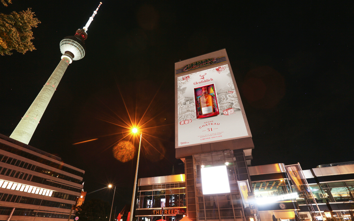 Gebeamte DooH-Kampagne für Glenfiddich (Foto: Inovisco)