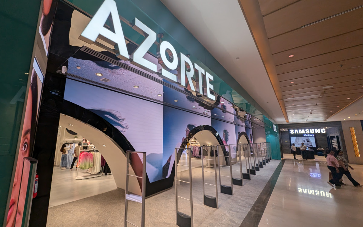 Die indische Modemarke Azorte nutzt die Jio-Things Plattform für alle Digital Signage-Installationen in ihren Stores. (Foto: invidis)