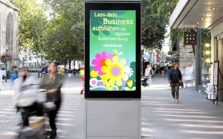 Ströer sichert sich rund 7.000 OoH-Flächen durch die Übernahme von RBL Media - darunter die neuen digitalen City Light Poster in Essen. (Foto: RBL Media)