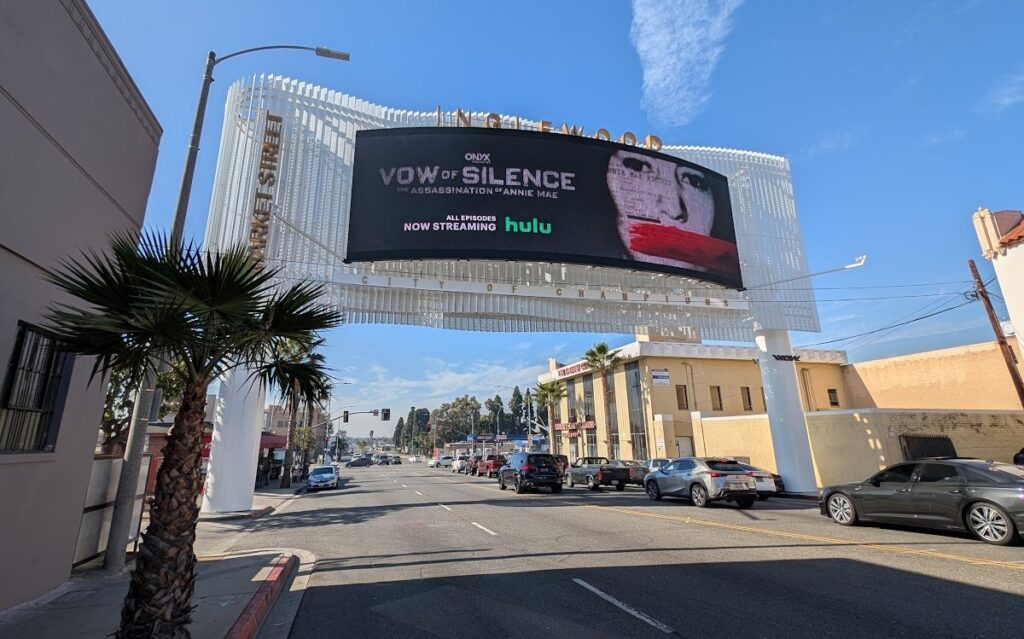 Ikonisches DooH-Gateway in Los Angeles Inglewood (Foto: invidis)