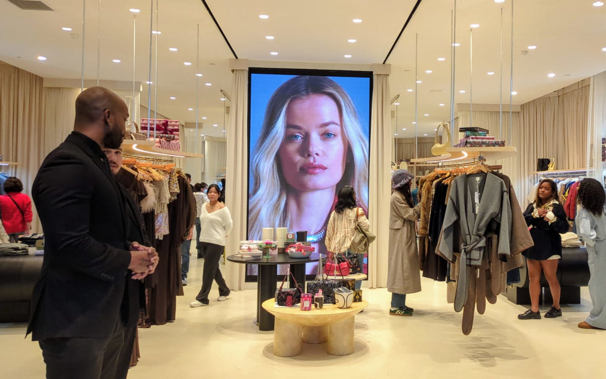 Auf dem Retail Track stellt invidis die coolsten Digital Signage-Konzepte im Retail vor. (Foto: invidis)