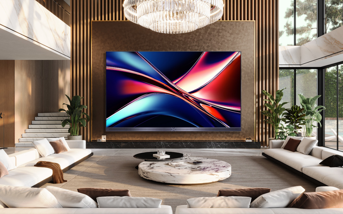 Der neue MicroLED-TV 136MX (Foto: Hisense)