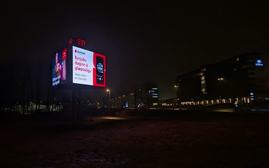 Billboard DooH in Reykjavik (Foto: invidis)