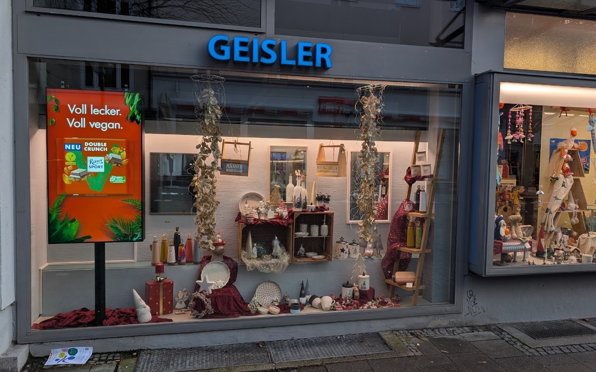 Ströer Schaufenster-DooH in München (Foto: invidis)