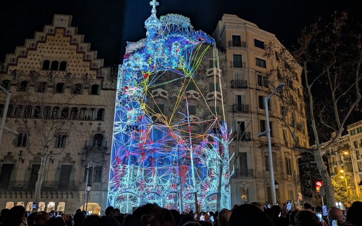 Casa Batllo Projection Mapping 2025 (Foto: invidis)