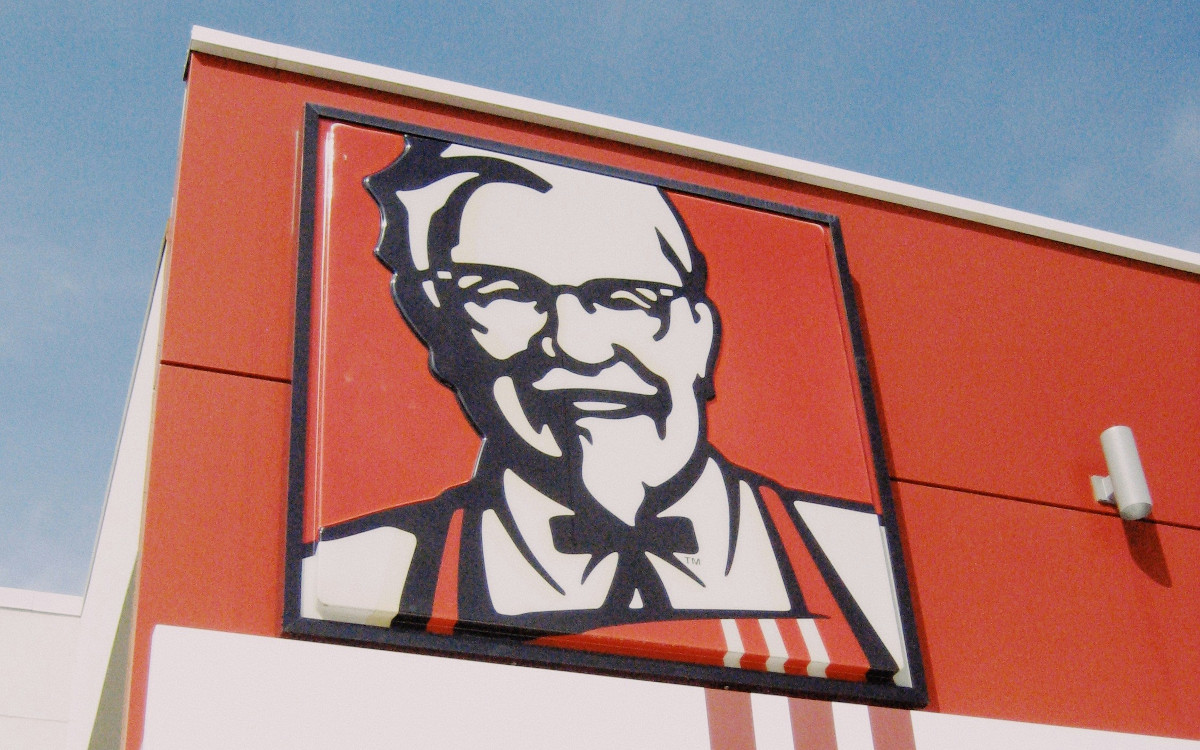 Visual Art schließt Vertrag mit KFC Uk (Symbolbild; Foto: Spencer Scott Pugh/Unsplash)