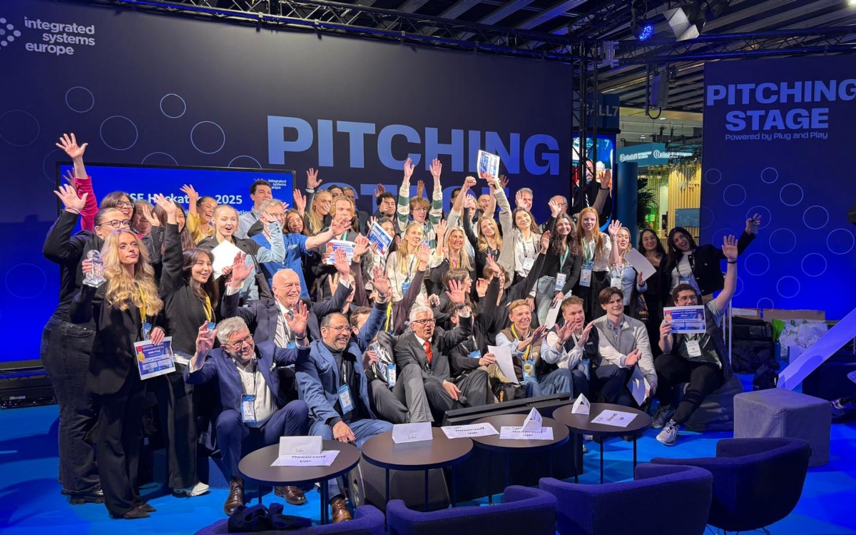 So sehen Sieger aus - ISE-Innovation-Hackathon 2025 (Foto: invidis)