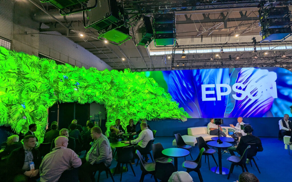 Projection Mapping auf dem Epson-Stand (Foto: invidis)