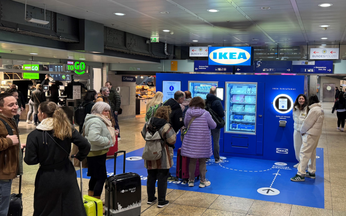 Die Schlafomaten an verschiedenen Bahnhöfen sind beliebt. (Foto: IKEA)