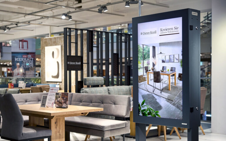 XXXLutz startet mit Ominchannel-Retail-Media – auch instore in den Möbelhäusern. (Foto: XXXLutz)