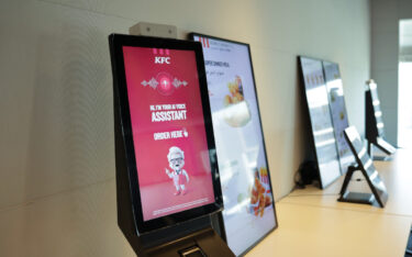 AI-Voice-Ordering bei KFC (Foto: Sodaclick)