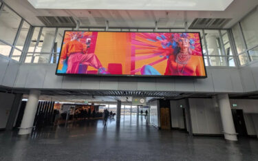 DooH-LED am Frankfurter Flughafen (Foto: invidis)